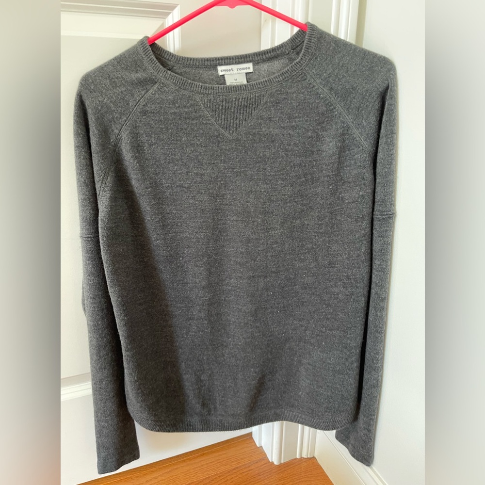 Cute grey sweater